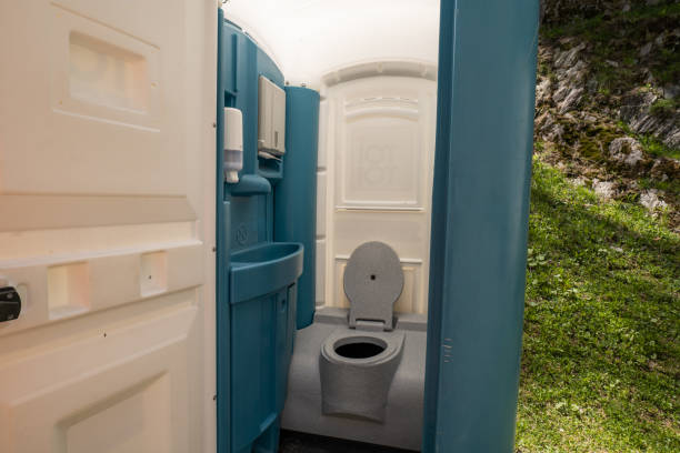 Best Porta potty rental near me  in Lwa, CA