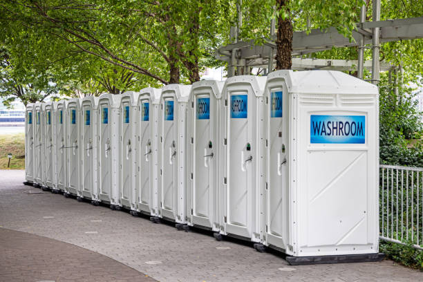 Portable Toilet Options We Offer in Calwa, CA