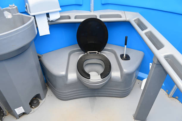 Best Portable toilet rental cost  in Lwa, CA